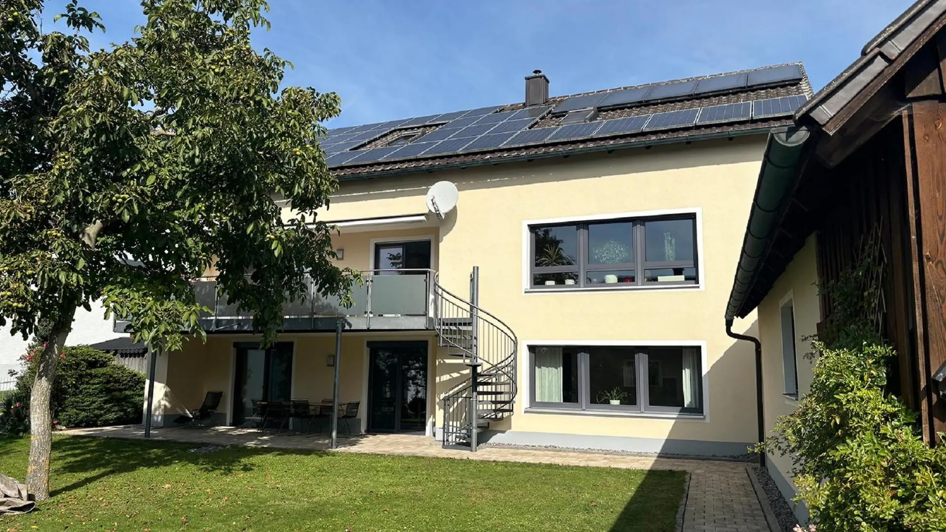 Ferienwohnung Steinbauer Wackersdorf 0*,  Germany