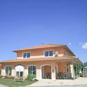 Ferienvilla Am Brückelsee Apartment